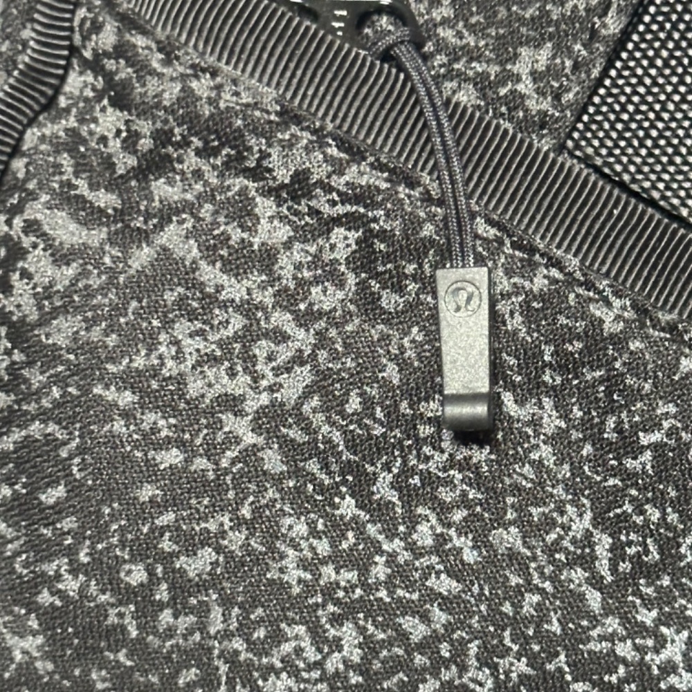 New Lululemon bag - Picture 10 of 13